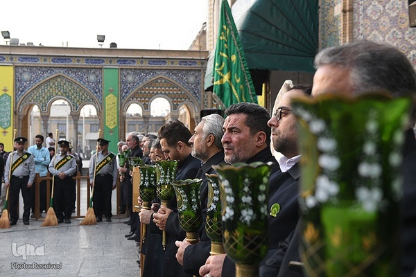 اهتزاز پرچم گنبد منور حضرت عبدالعظیم (ع)