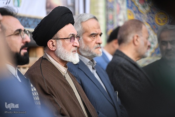 اهتزاز پرچم گنبد منور حضرت عبدالعظیم (ع)