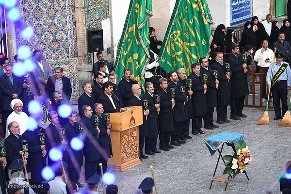 اهتزاز پرچم گنبد منور حضرت عبدالعظیم (ع)