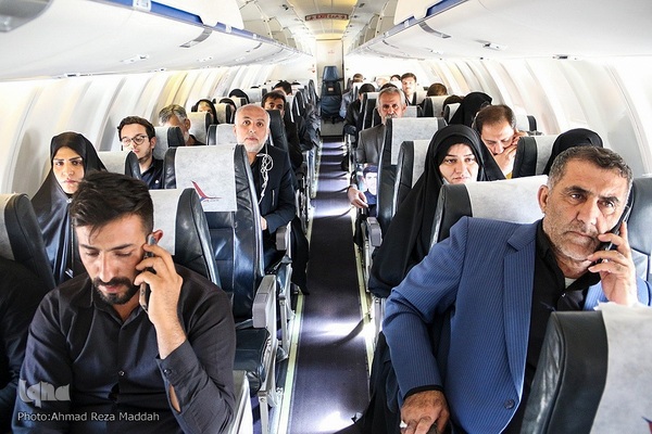 مراسم استقبال ازخانواده‌های شهدای شاهچراغ در مشهد مقدس