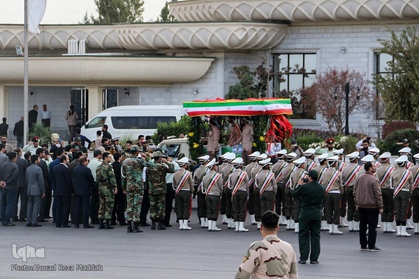 مراسم استقبال ازخانواده‌های شهدای شاهچراغ در مشهد مقدس