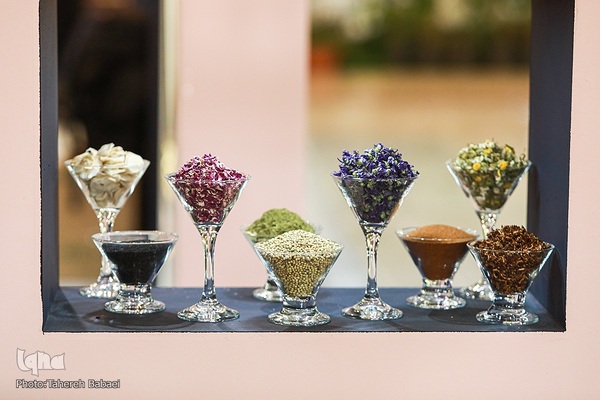 ششمین جشنواره و نمایشگاه ملی گیاهان دارویی و فرآورده‌های طبیعی طب سنتی ایران