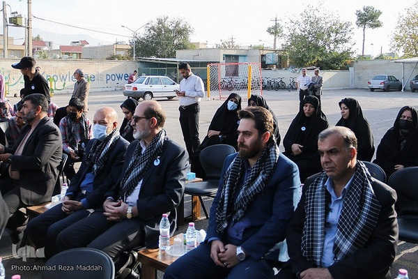 نواخت زنگ استکبارستیزی در محل درس شهید حادثه تروریستی حرم مطهر شاهچراغ(ع)