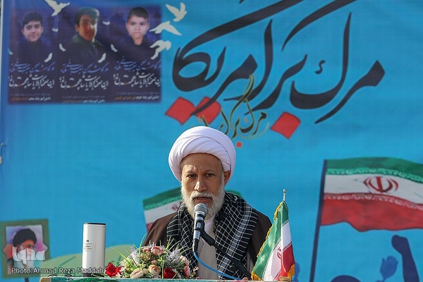 نواخت زنگ استکبارستیزی در محل درس شهید حادثه تروریستی حرم مطهر شاهچراغ(ع)