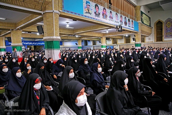 دیدار دانش‌آموزان سراسر کشور با رهبر انقلاب اسلامی