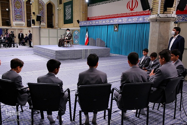 دیدار دانش‌آموزان سراسر کشور با رهبر انقلاب اسلامی