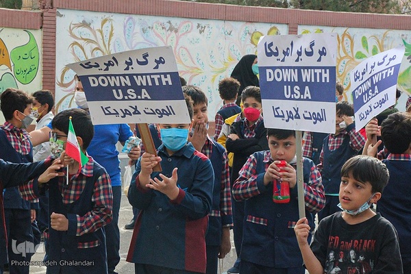 زنگ استکبارستیزی در مدارس ـ بیرجند