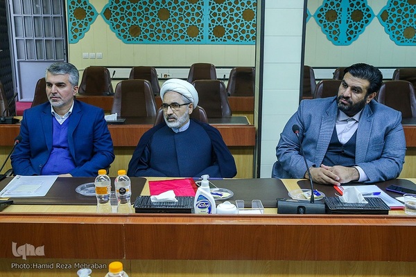 نشست آسیب‌شناسی شیوه انتخاب و نحوه حضور نمایندگان ایران در مسابقات بین‌المللی قرآن