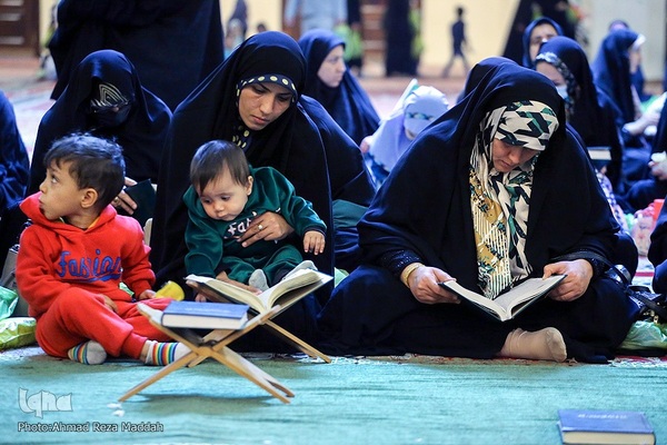 پنجاه و هفتمین محفل قرآنی رضوی به یاد شهدای حرم شاهچراغ(ع)‎‎