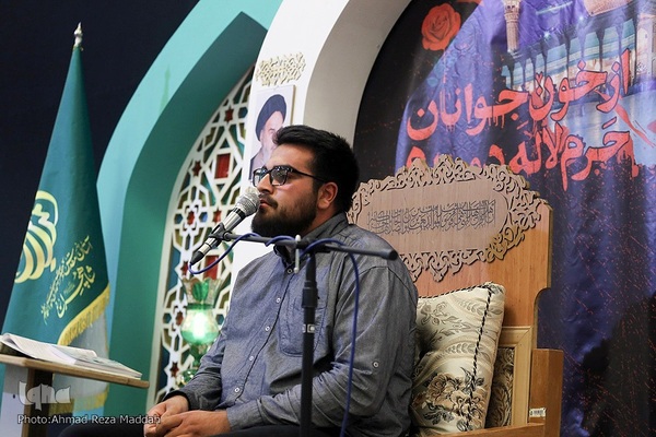 پنجاه و هفتمین محفل قرآنی رضوی به یاد شهدای حرم شاهچراغ(ع)‎‎