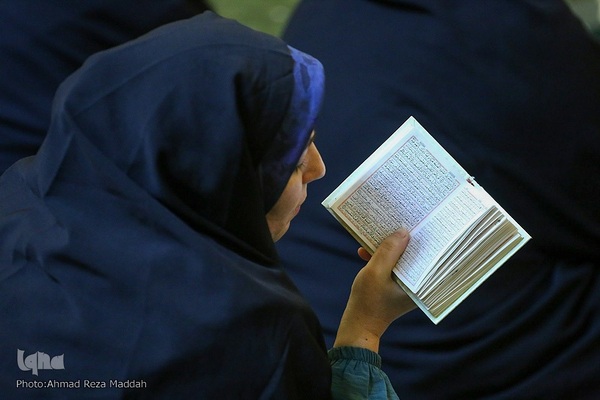 پنجاه و هفتمین محفل قرآنی رضوی به یاد شهدای حرم شاهچراغ(ع)‎‎