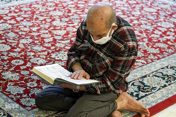 پنجاه و هفتمین محفل قرآنی رضوی به یاد شهدای حرم شاهچراغ(ع)‎‎