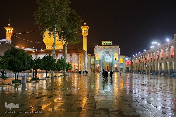 بارش اولین باران پاییزی در آستان حضرت شاهچراغ(ع)