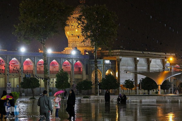 بارش اولین باران پاییزی در آستان حضرت شاهچراغ(ع)