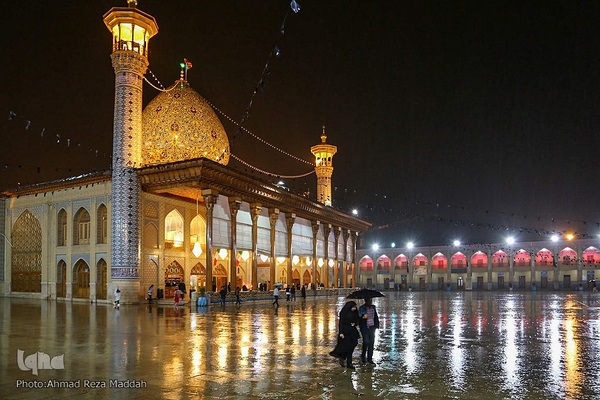 بارش اولین باران پاییزی در آستان حضرت شاهچراغ(ع)