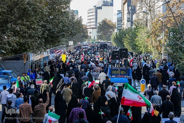 یوم‌الله ۱۳ آبان در تهران