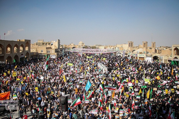 یوم‌الله ۱۳ آبان در یزد