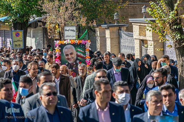 روز مبارزه با استکبار جهانی در شهرکرد