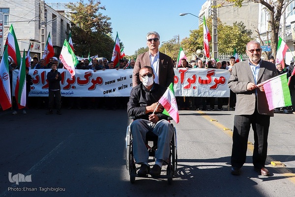 یوم‌الله ۱۳ آبان در زنجان