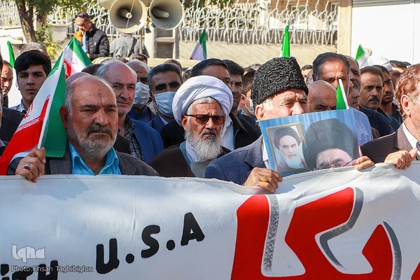 یوم‌الله ۱۳ آبان در زنجان