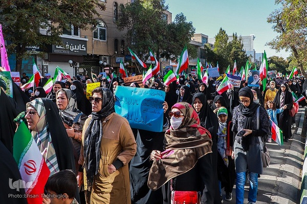 یوم‌الله ۱۳ آبان در زنجان