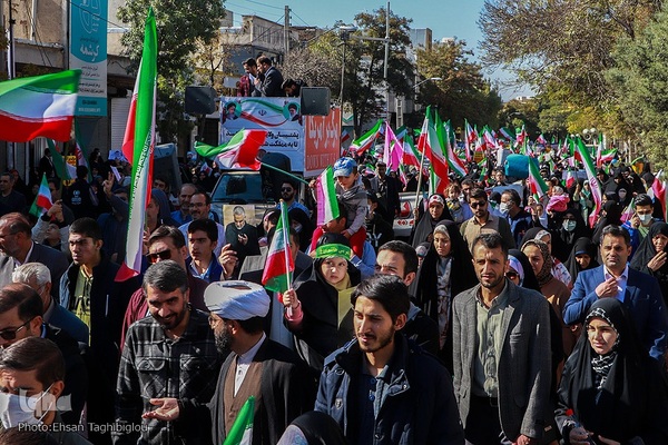 یوم‌الله ۱۳ آبان در زنجان