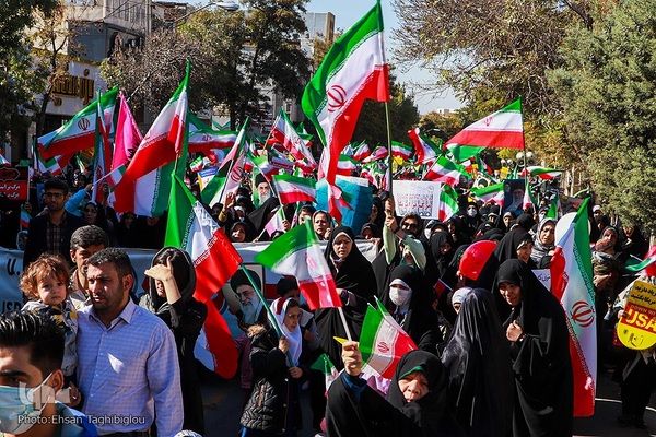 یوم‌الله ۱۳ آبان در زنجان