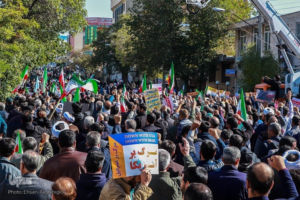 یوم‌الله ۱۳ آبان در زنجان