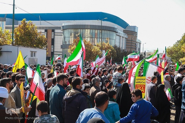 یوم‌الله ۱۳ آبان در زنجان