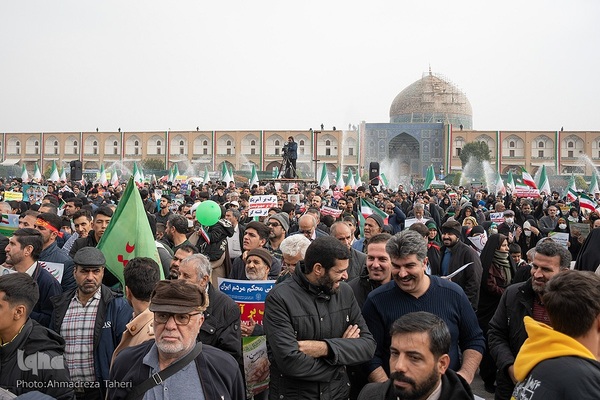 یوم‌الله ۱۳ آبان در اصفهان