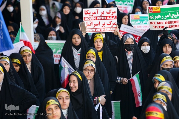 یوم‌الله ۱۳ آبان در همدان