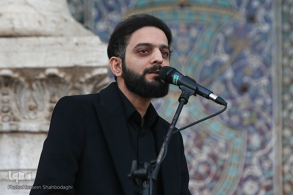 آیین تعویض پرچم حرم در شب وفات حضرت معصومه (سلام الله علیها)