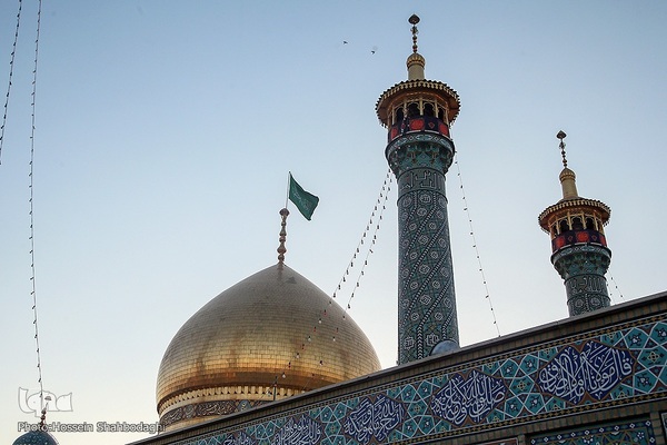 آیین تعویض پرچم حرم در شب وفات حضرت معصومه (سلام الله علیها)