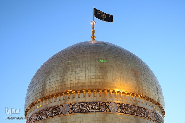 آیین تعویض پرچم حرم در شب وفات حضرت معصومه (سلام الله علیها)