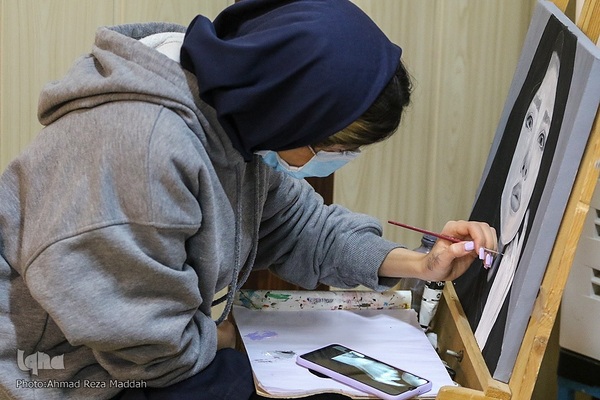 آیین تجلیل از دانش آموزان شاعر، نویسنده و تصویرگر کتاب استان فارس