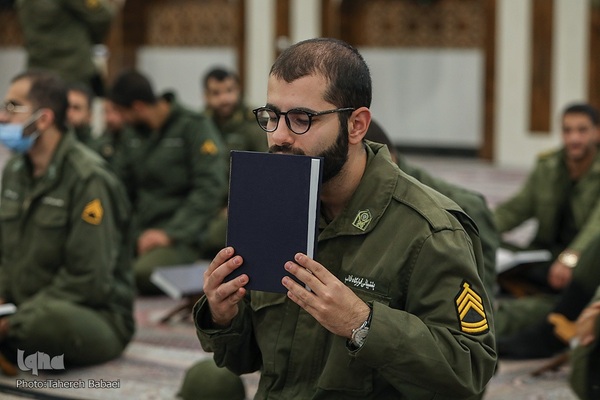جلسه قرآن استاد حبیب مهکام در ستاد فرماندهی انتظامی تهران بزرگ