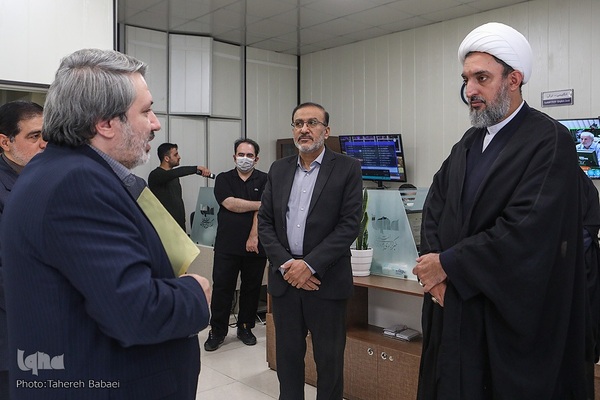 بازدید حجت‌الاسلام والمسلمین حاج ابوالقاسم دولابی از ایکنا 