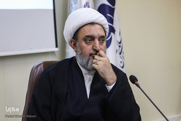 حجت‌الاسلام والمسلمین حاج‌ابوالقاسم؛ عضو مجلس خبرگان رهبری و مشاور رئيس‌جمهور در امور روحانیت