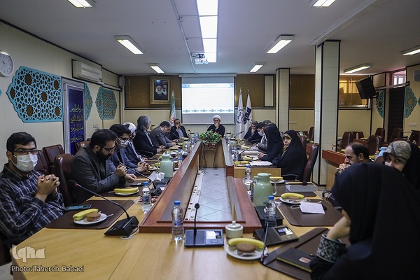 نشست مدیران سازمان قرآنی دانشگاهیان با عضو خبرگان رهبری