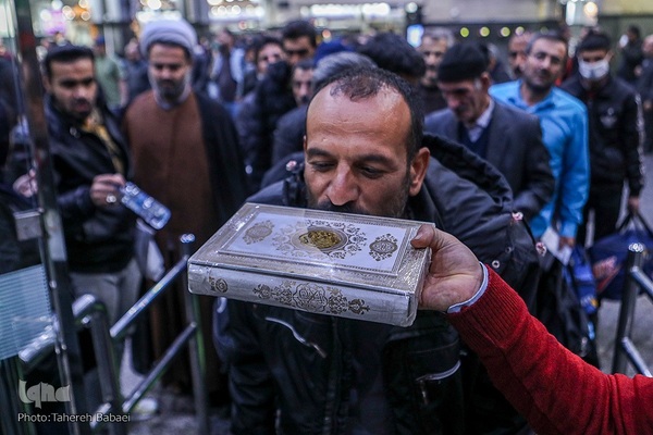 طرح زائرین حرم رضوی