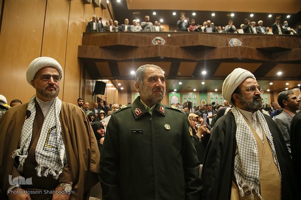 گرامیداشت شهدای امنیت فراجا در قم
