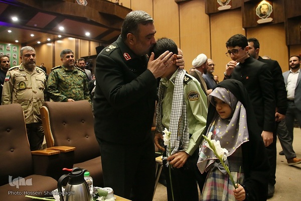 گرامیداشت شهدای امنیت فراجا در قم
