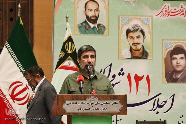 گرامیداشت شهدای امنیت فراجا در قم
