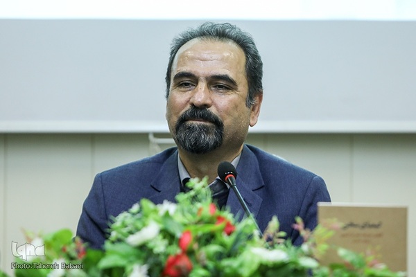 رونمایی از کتاب حلقه حکمت