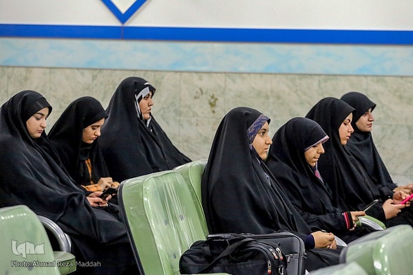 بزرگداشت هفته قرآن و دانشگاه در دانشکده علوم قرآنی شیراز