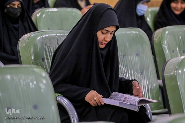 بزرگداشت هفته قرآن و دانشگاه در دانشکده علوم قرآنی شیراز