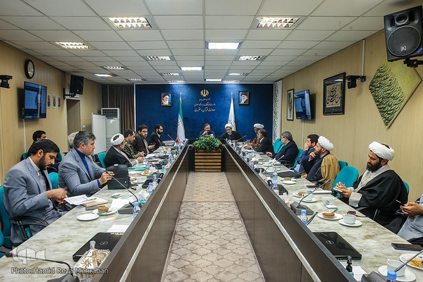 جلسه کمیسیون تبلیغ و ترویج قرآن
