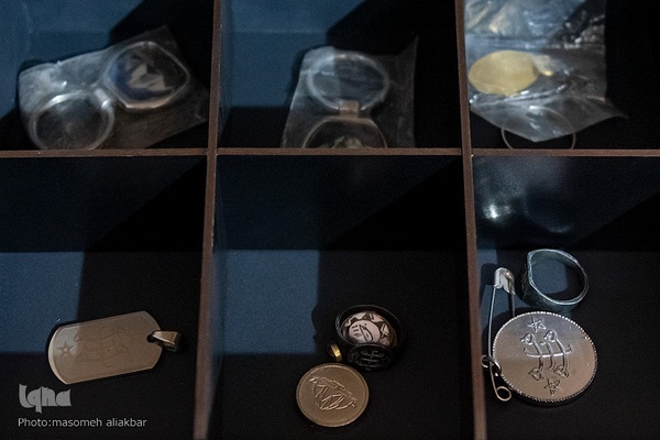 نمایشگاه «فرق و ادیان نوظهور»