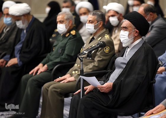 رهبر انقلاب اسلامی در دیدار دست‌اندرکاران برگزاری کنگره شهدای قم