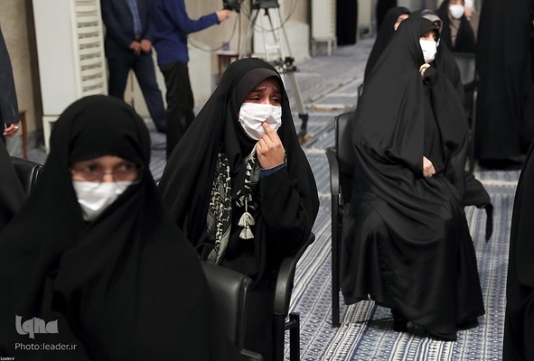 رهبر انقلاب اسلامی در دیدار دست‌اندرکاران برگزاری کنگره شهدای قم